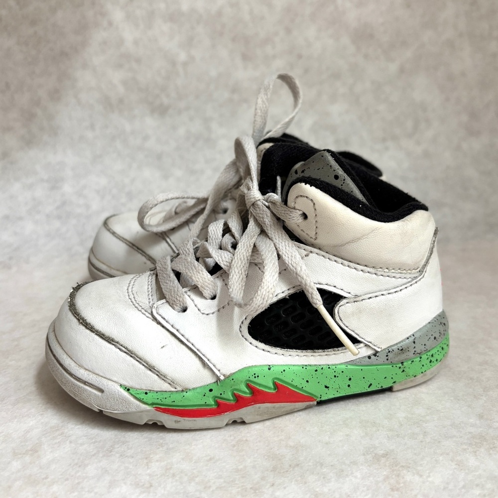 JORDAN RETRO  Poison Green toddler size 7C